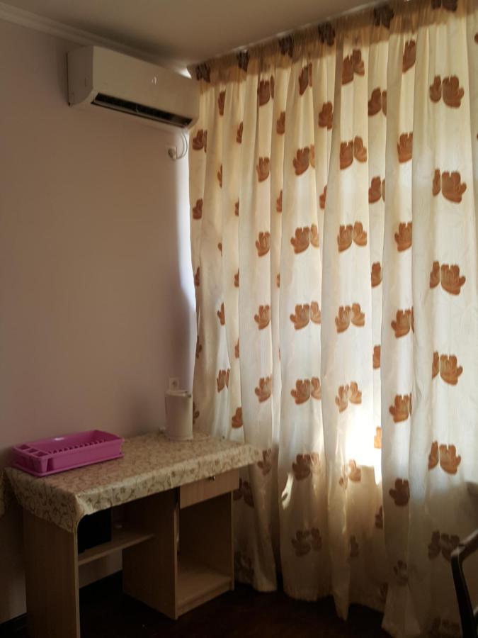 Абазинская 35 Sukhumi Bagian luar foto