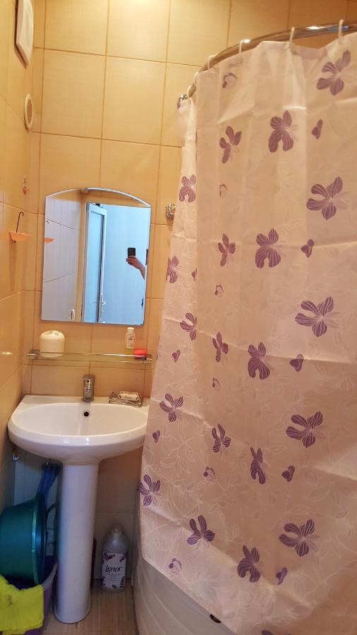 Абазинская 35 Sukhumi Bagian luar foto